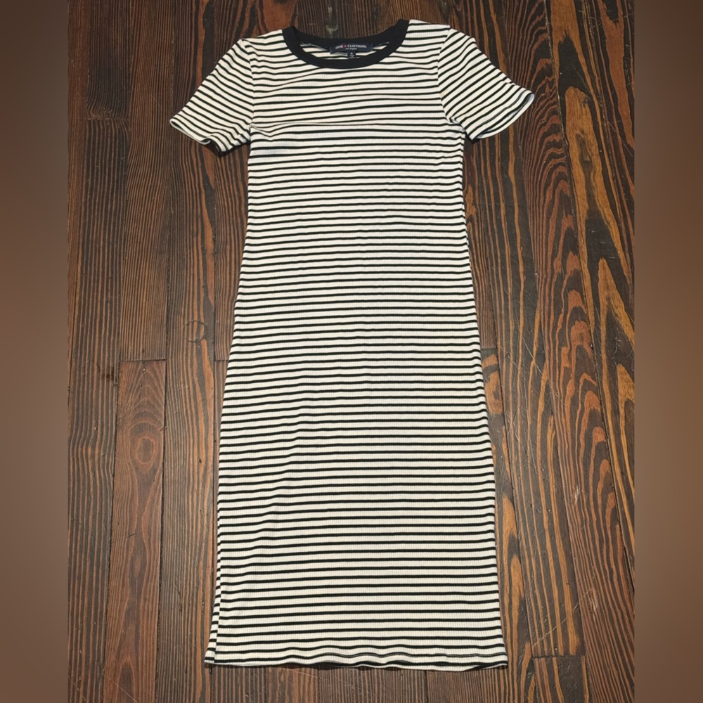 One Clothing Black and White Ribbed Pencil Skirt